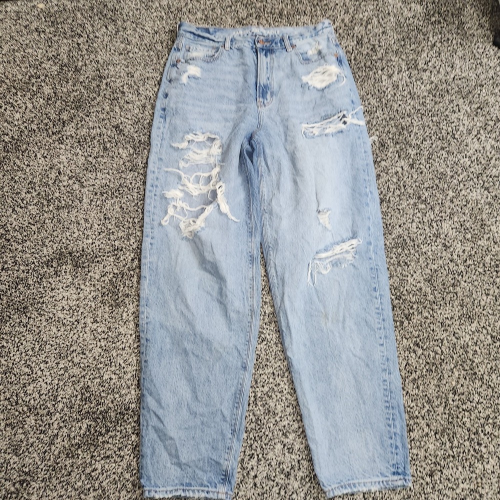 American Eagle Relaxed Mom Jean Lightwash Destressed Women's 8 Long 90's Grunge